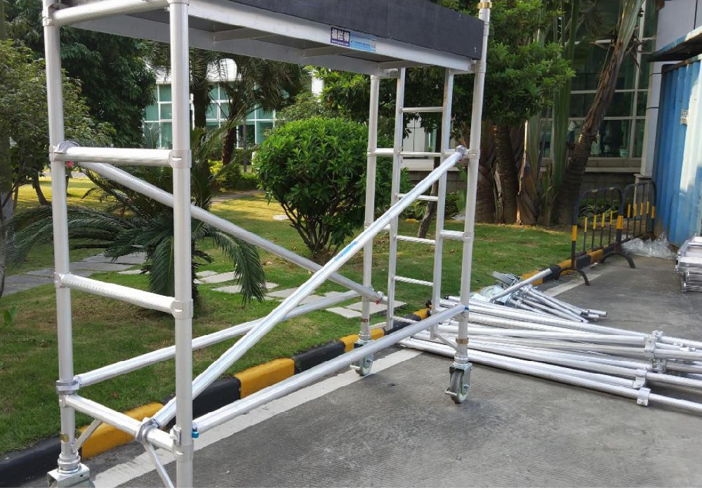 鋁合金腳手架架管鋼管優(yōu)缺點